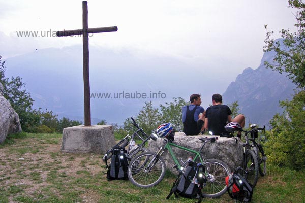 At the Passo San Giovanni al Monte