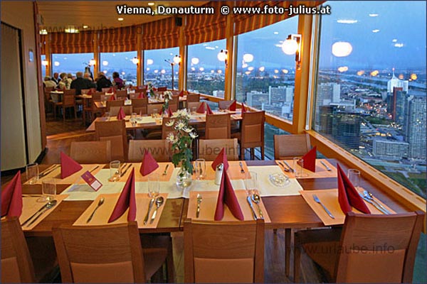 In the Caf&eacute; and restaurant of the Danube tower, one gets some specialities of Vienna served.