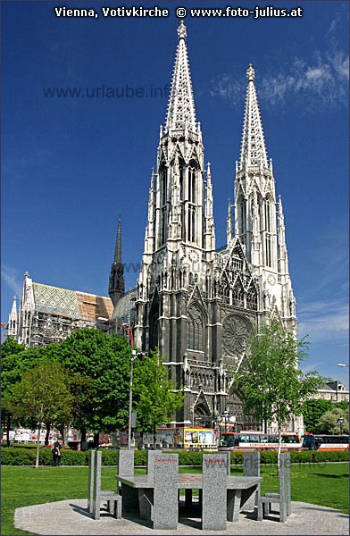 Due to its shape and dimensions, the Votivkirche is oftenly confused with the St. Stephan's Cathedral in ignorance of its meaning