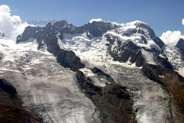 Blick auf die Breithorn-Gruppe vom Gornergrat aus: Roccia Nera, Breithorn-Zwillinge, Ostspitze, Breithorn, Klein Matterhorn