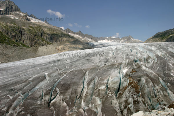 View to the glacier tongue with its deep crevasses