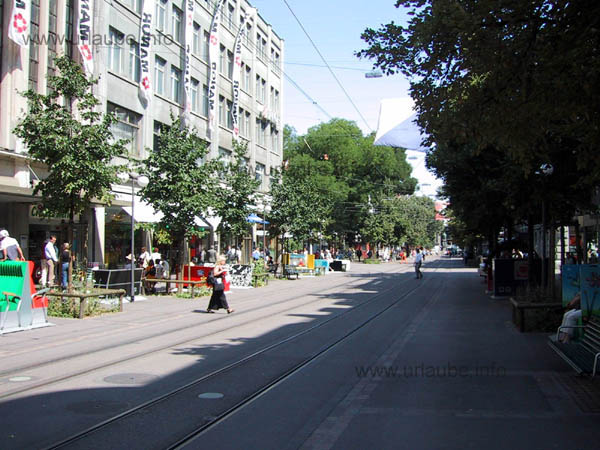 The main station street (Bahnhofstra&szlig;e) close to the main station